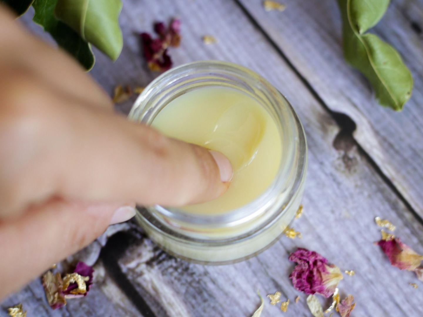 Homemade Beeswax Lip Balm (All-Natural and Toxin Free!) + 5 Ingredients to  Avoid in Store-Bought Lip Balm – What Great Grandma Ate