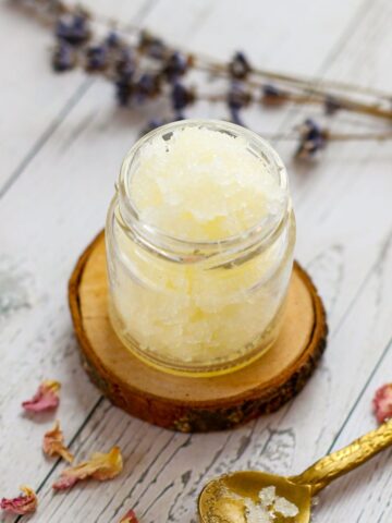 DIY Lip Scrub Featured Image